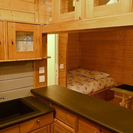 F1 Entier Cosy Style Chalet Montgeron, Proche Paris エクステリア 写真