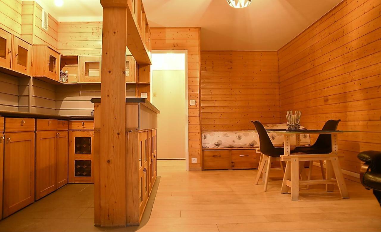 F1 Entier Cosy Style Chalet Montgeron, Proche Paris エクステリア 写真