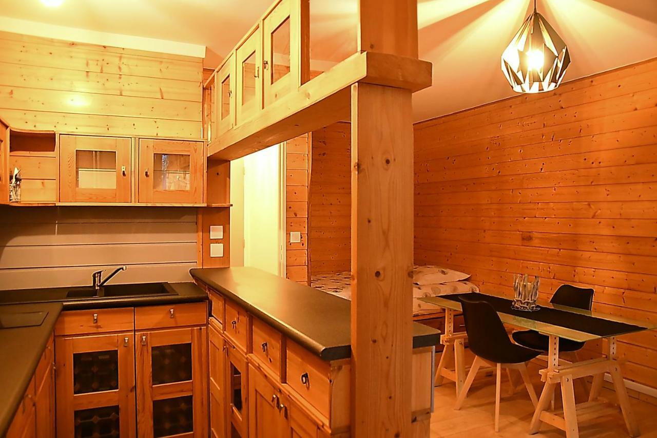 F1 Entier Cosy Style Chalet Montgeron, Proche Paris エクステリア 写真